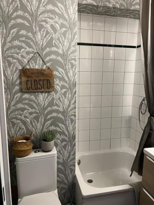 Hsh France Location Disney Land Paris - Suite Nicolas - Appartement De Charme Bussy-Saint-Georges Bagian luar foto