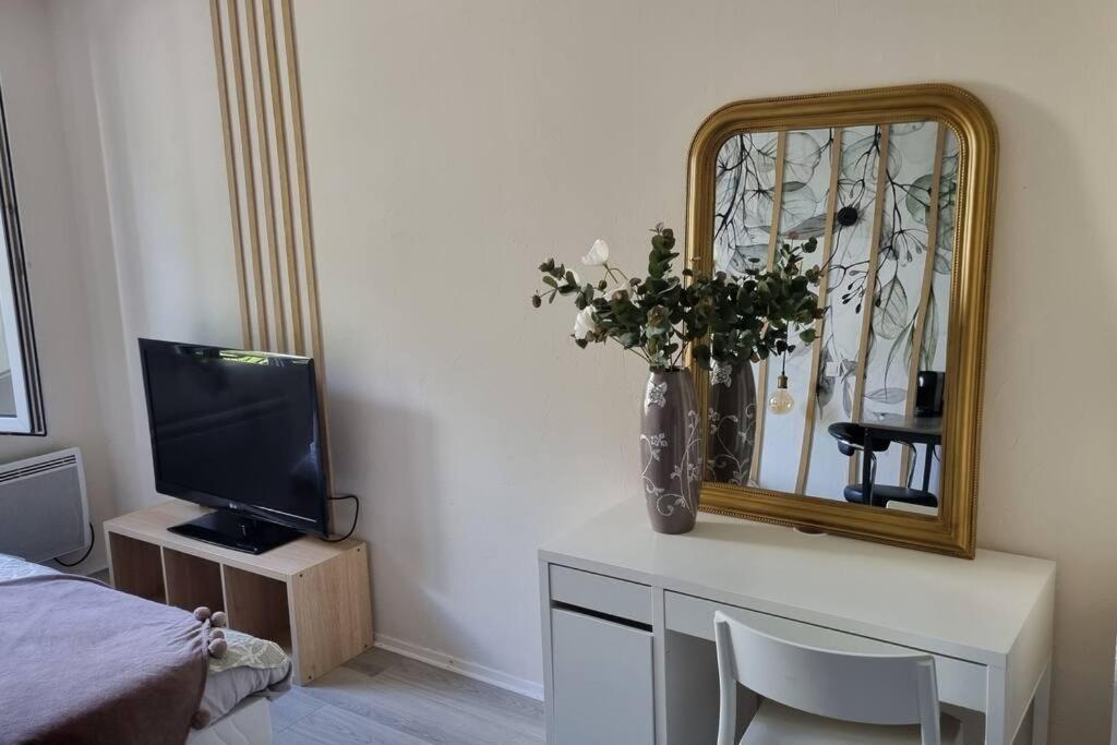 Hsh France Location Disney Land Paris - Suite Nicolas - Appartement De Charme Bussy-Saint-Georges Bagian luar foto