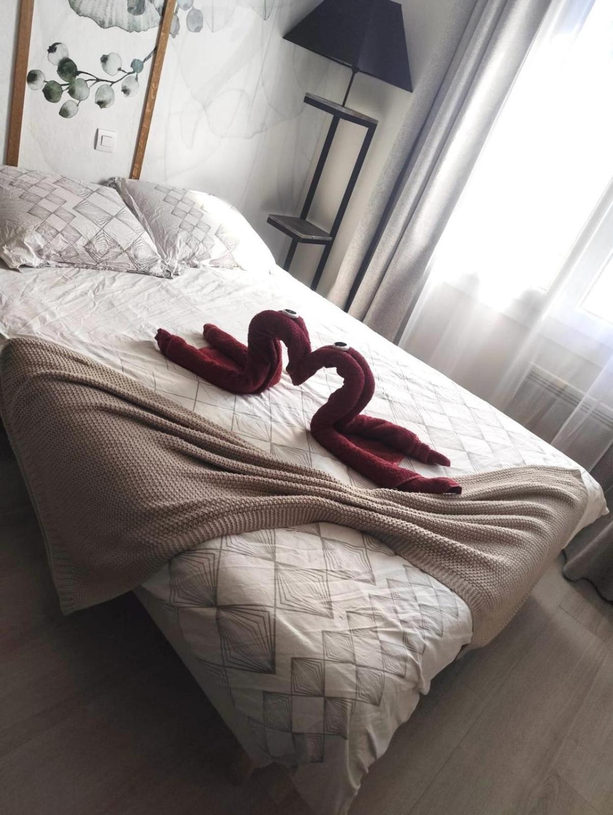 Hsh France Location Disney Land Paris - Suite Nicolas - Appartement De Charme Bussy-Saint-Georges Bagian luar foto